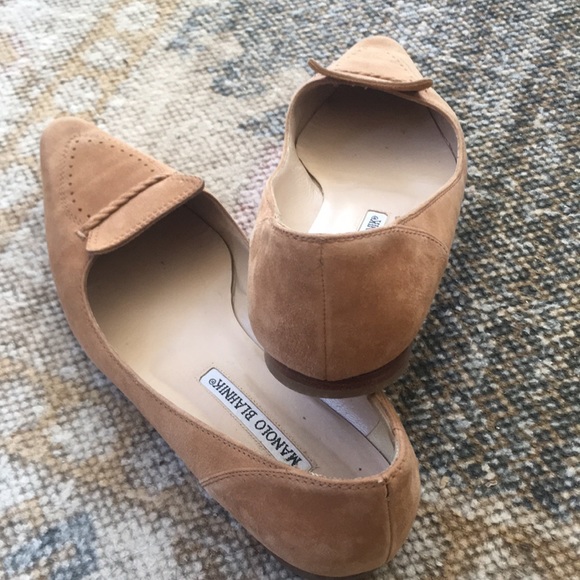 Manolo Blahnik Tan Suede Flats 37.5 - Picture 3 of 7